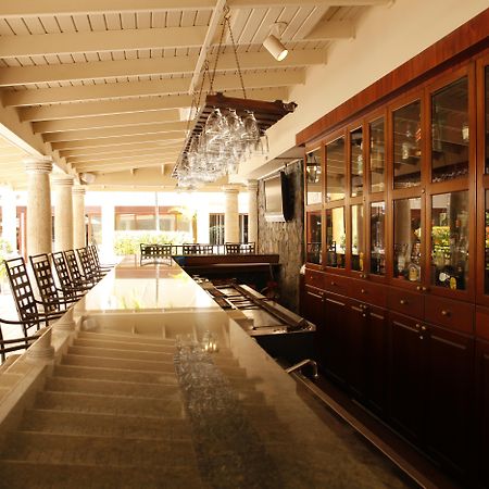 שארלוט אמלי Windward Passage Hotel מראה חיצוני תמונה
