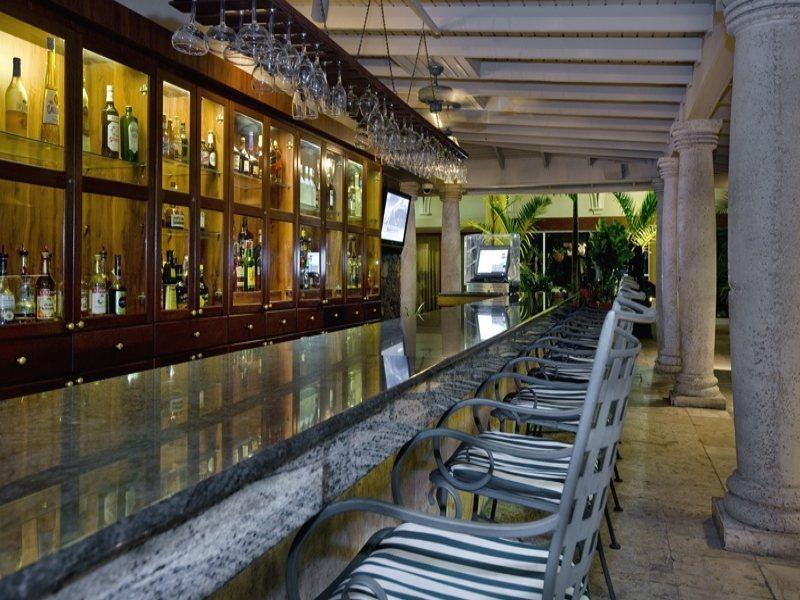 שארלוט אמלי Windward Passage Hotel מראה חיצוני תמונה