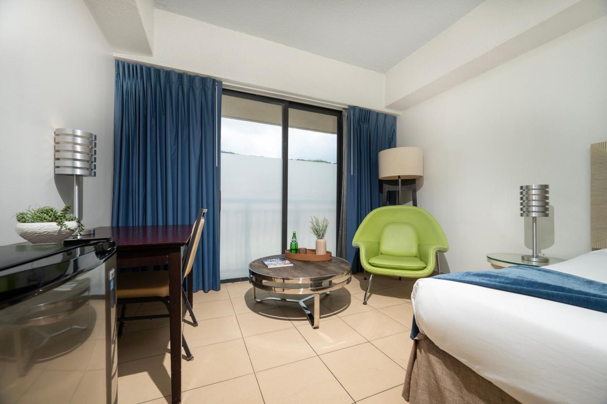 שארלוט אמלי Windward Passage Hotel מראה חיצוני תמונה
