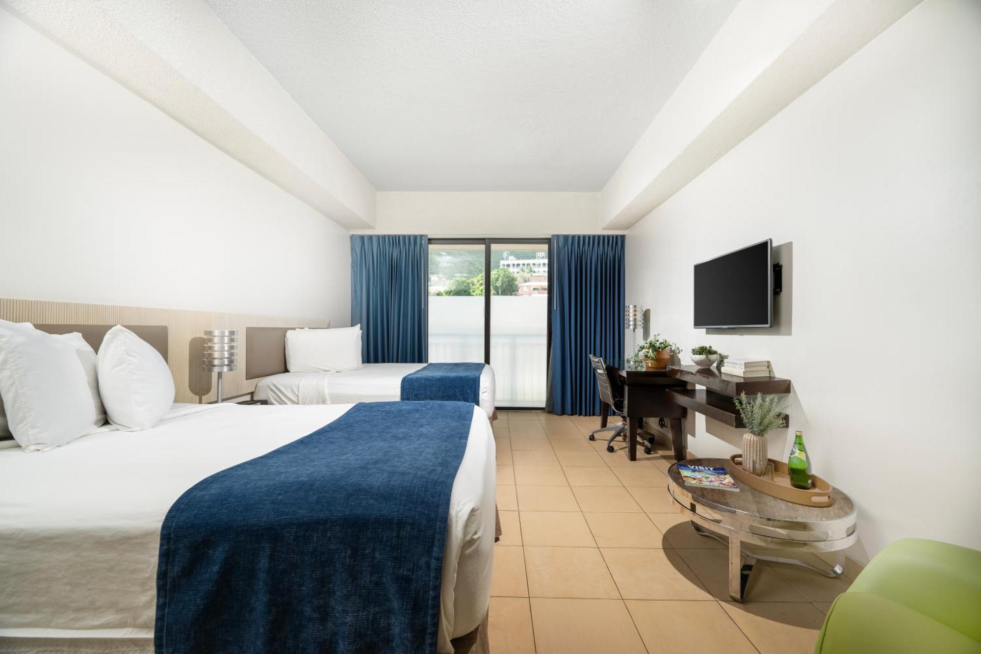 שארלוט אמלי Windward Passage Hotel מראה חיצוני תמונה