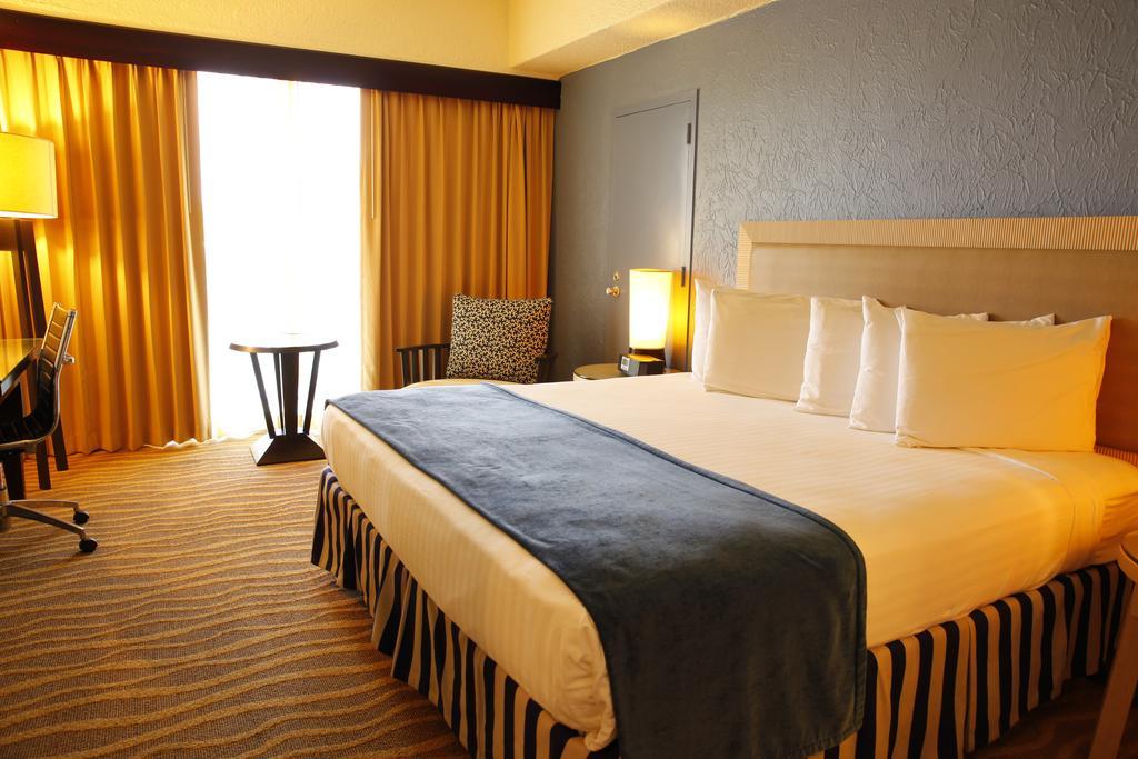שארלוט אמלי Windward Passage Hotel מראה חיצוני תמונה