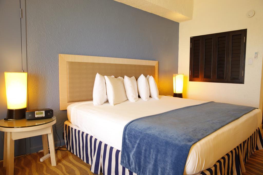 שארלוט אמלי Windward Passage Hotel מראה חיצוני תמונה