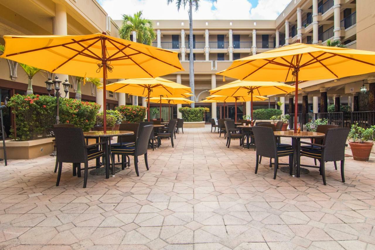 שארלוט אמלי Windward Passage Hotel מראה חיצוני תמונה