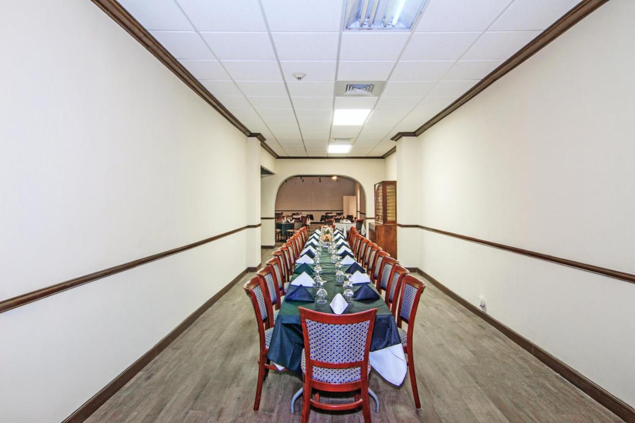 שארלוט אמלי Windward Passage Hotel מראה חיצוני תמונה