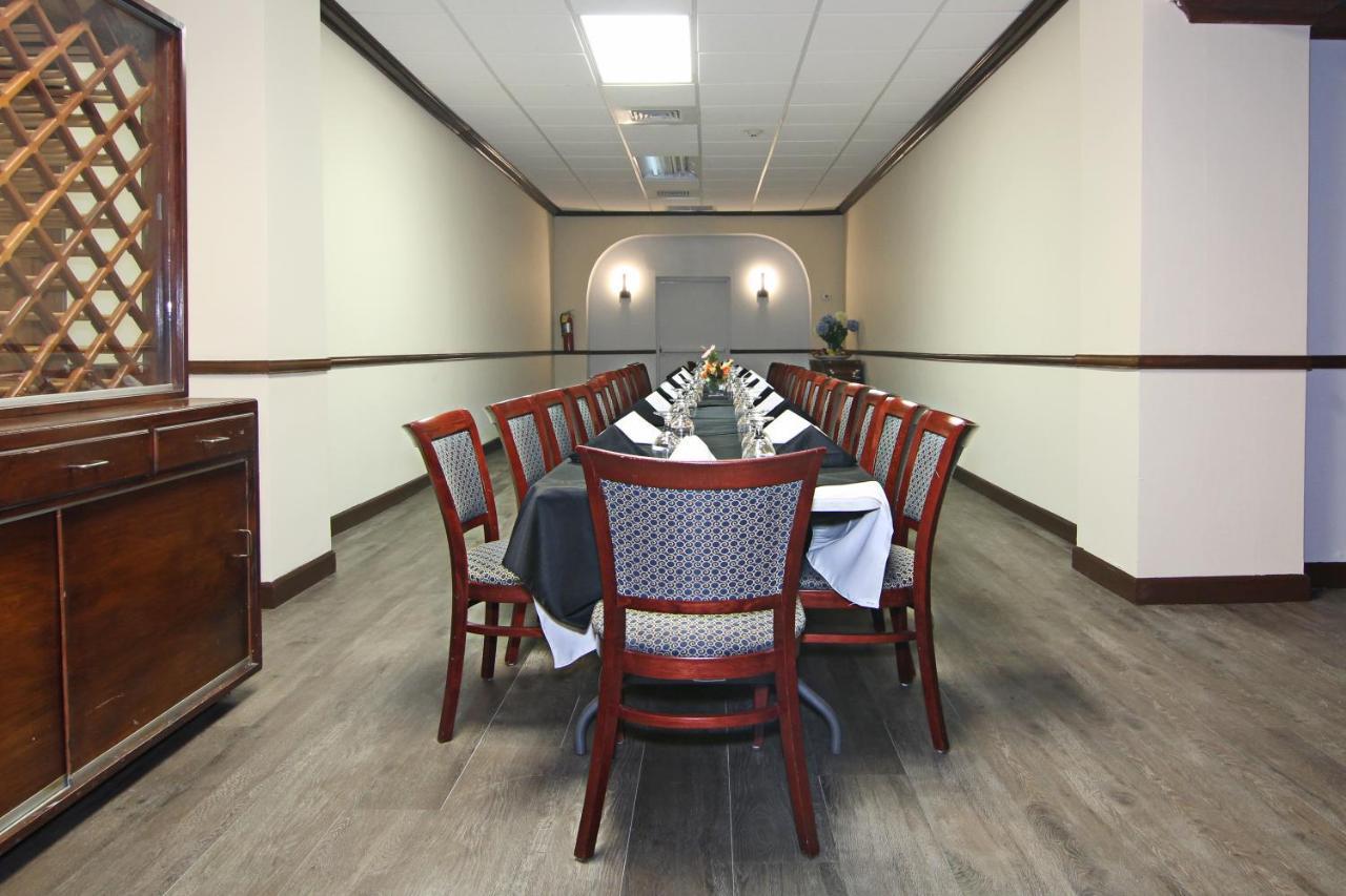 שארלוט אמלי Windward Passage Hotel מראה חיצוני תמונה