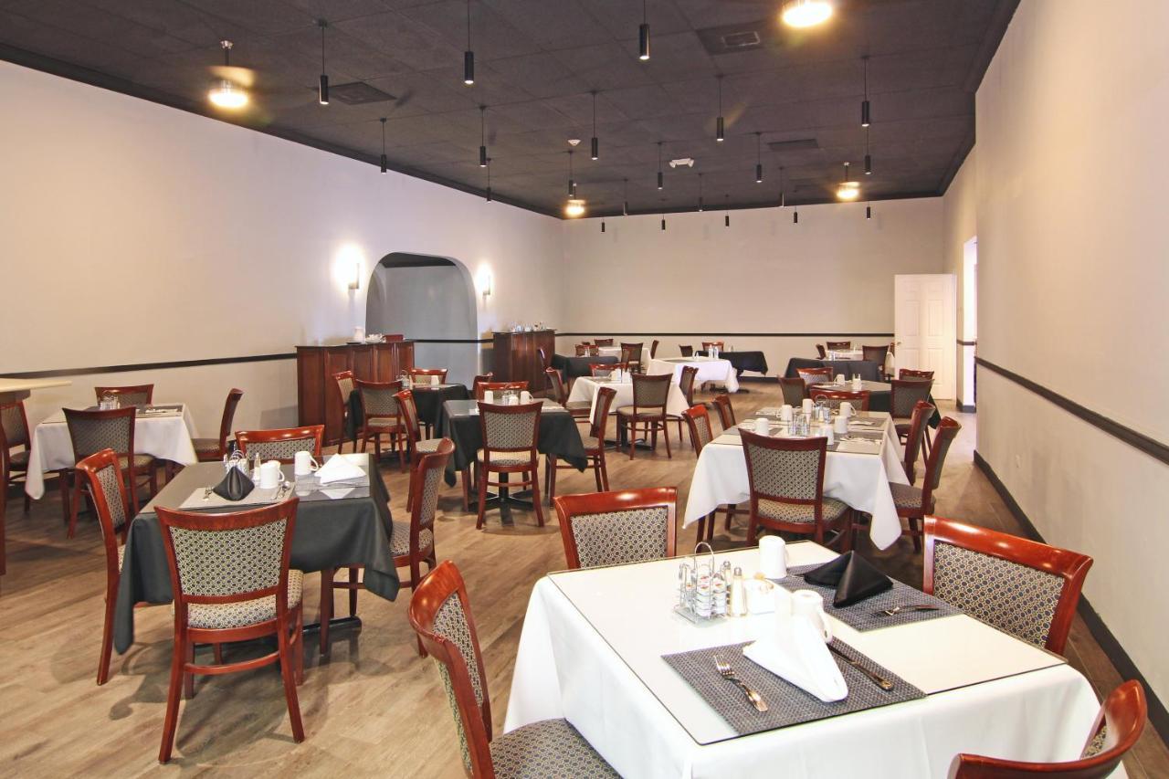 שארלוט אמלי Windward Passage Hotel מראה חיצוני תמונה